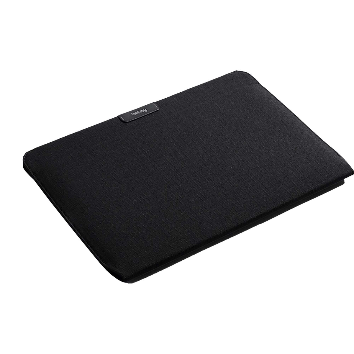 Bellroy Laptop Sleeve with Magnetic Entry, 16 Inches Transfer - Black - Right Angle 4
