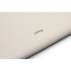 Bellroy Lite Laptop Sleeve in Recycled Fabric, 16 Inches Transfer - ASH - Right Angle Detail