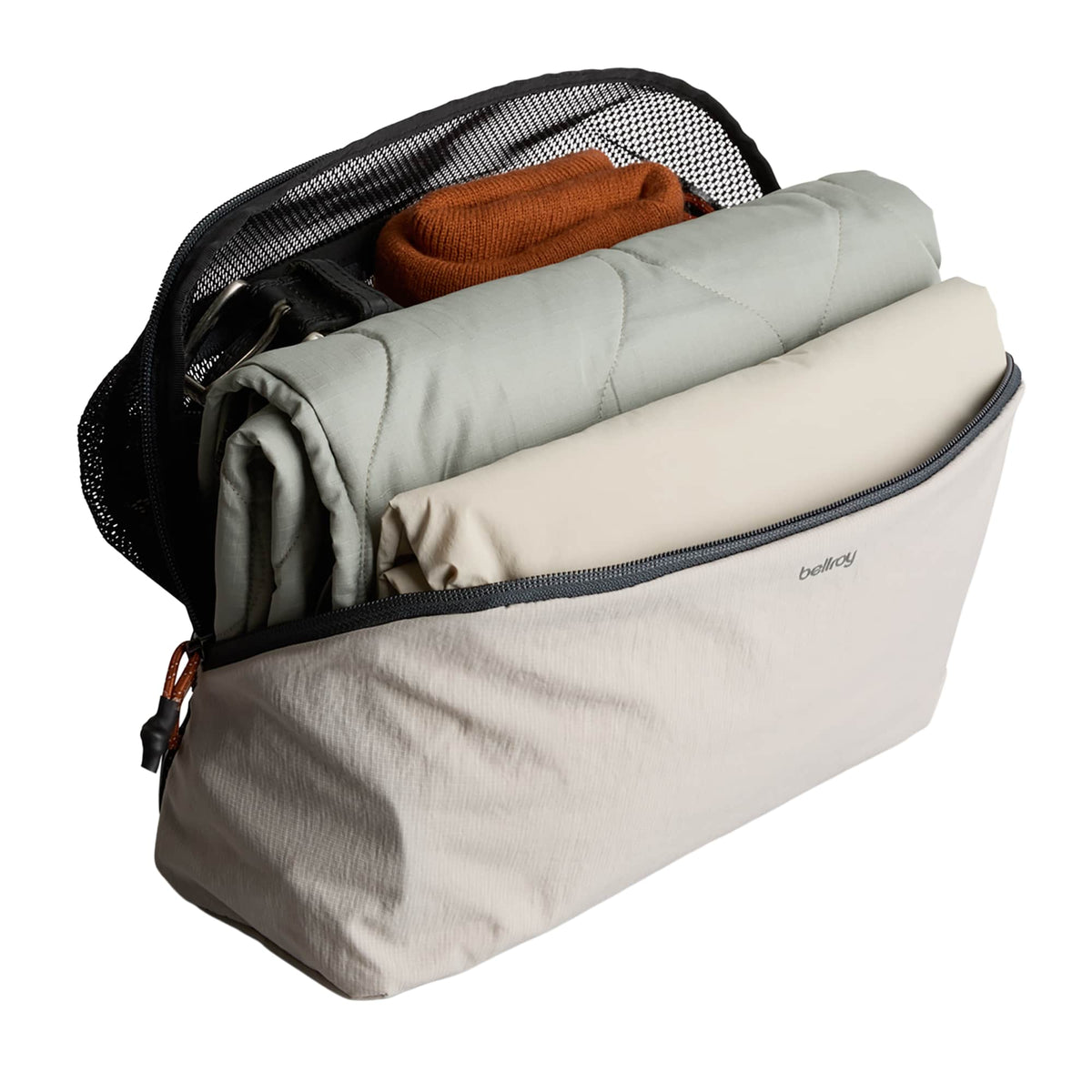 Bellroy Lite Packing Cube, 6L Transfer - ASH - Right Angle