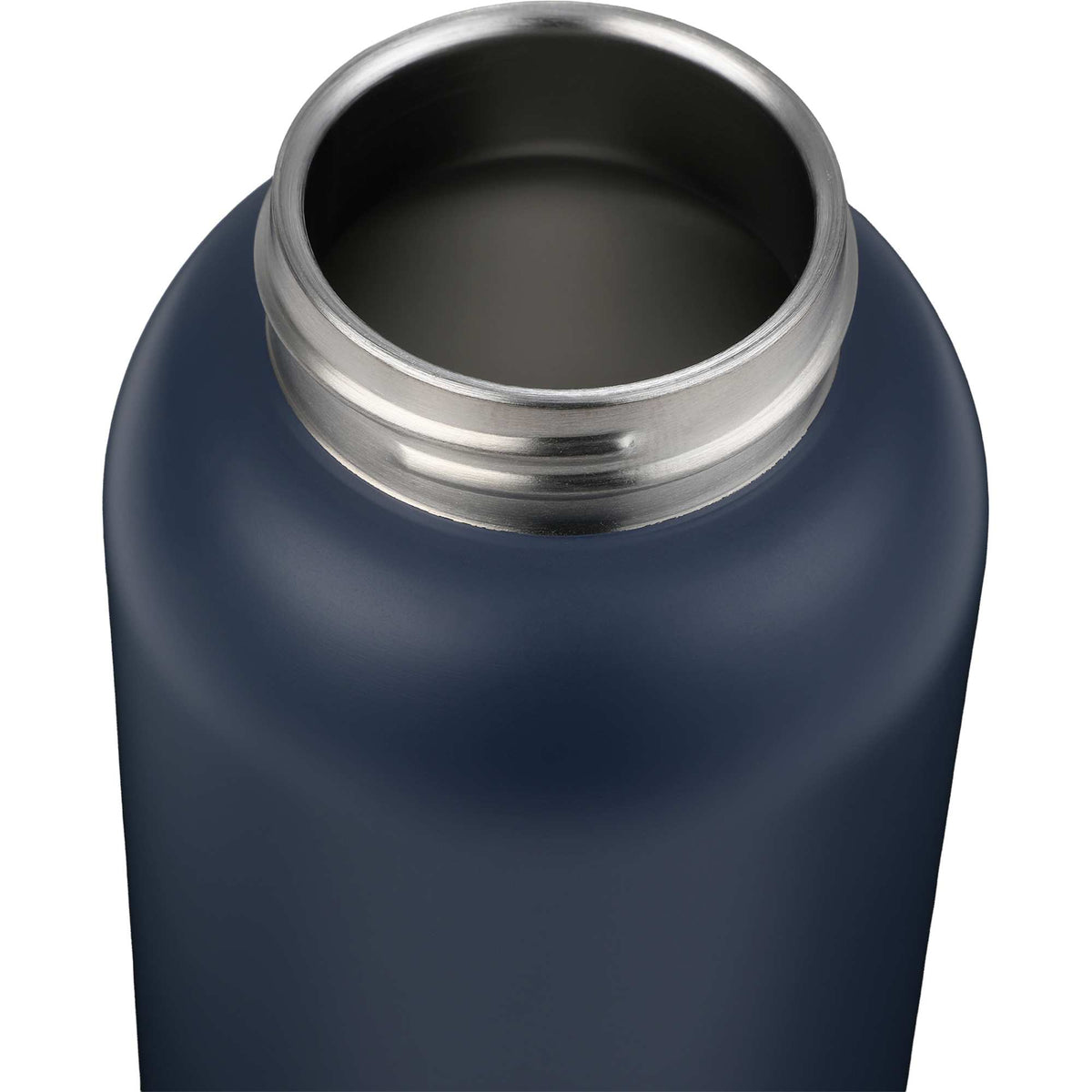 Clio Insulated Straw Lid Bottle in Recycled Steel, 22 oz Laser Engraving - Navy - Detail