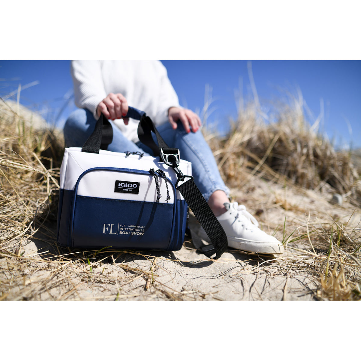 Igloo Seadrift Snap Down Cooler, 12 Cans - Navy-White - View 6