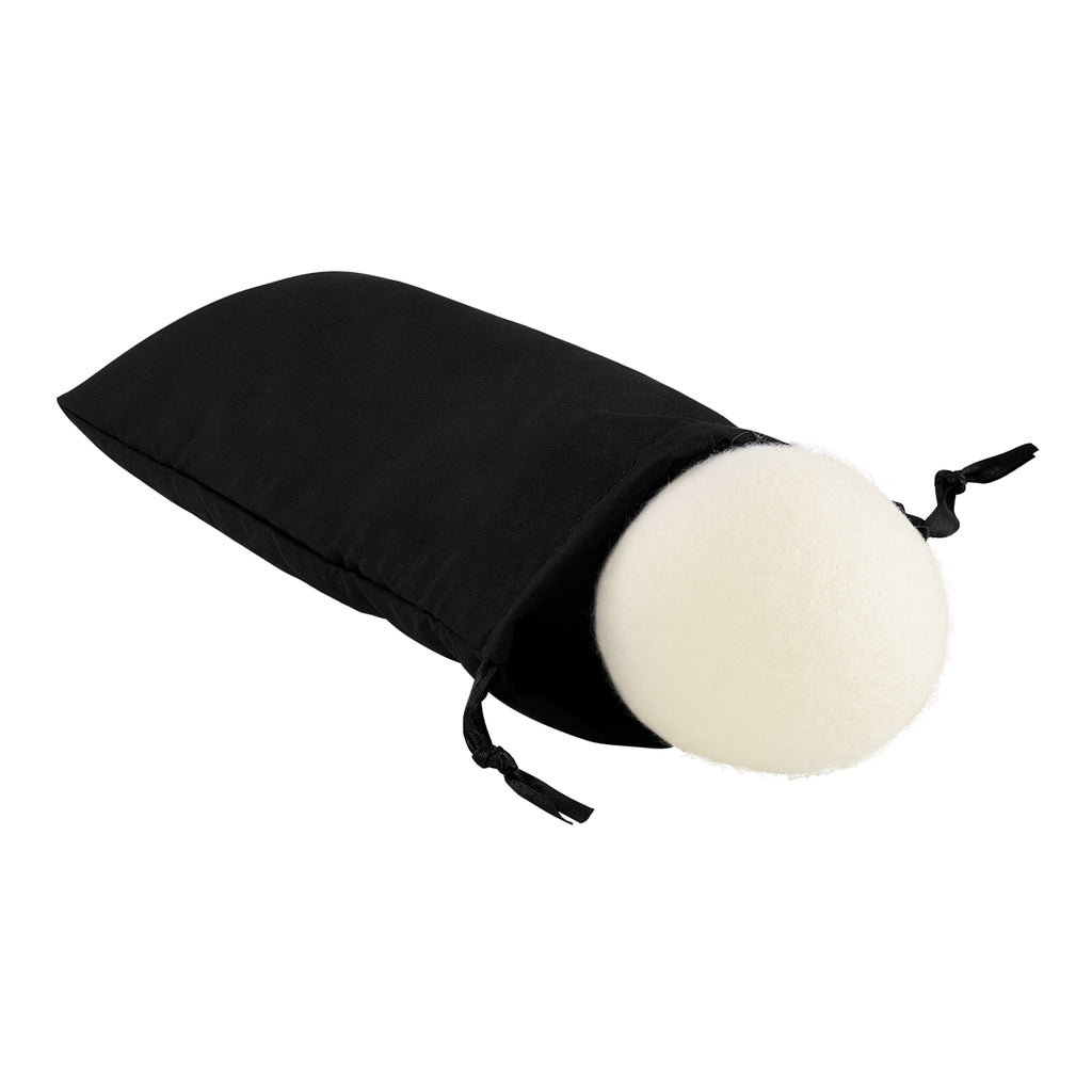 Set of Wool Dryer Balls - Black - Angle