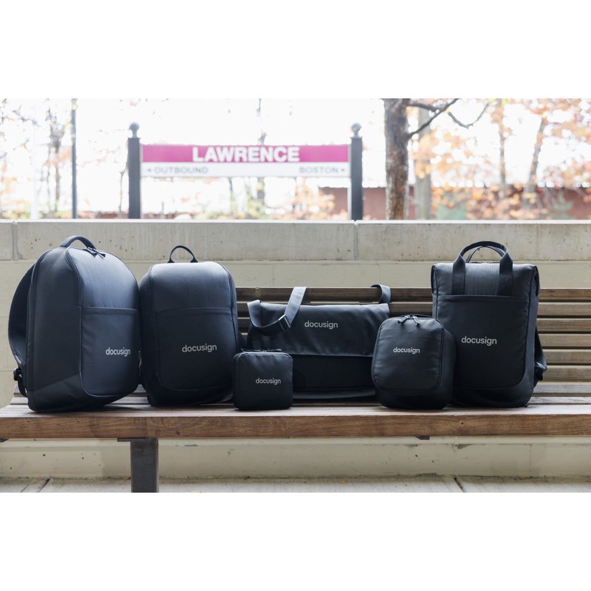 Transit Recycled Laptop Messenger Bag, 16 Inch - Black - View 6